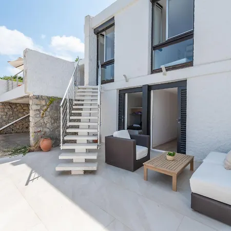 Domaine De Maure Vieil By Interhome Tatil Evi *